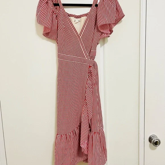 club monaco red and white dress Red and White Stripped Club Monaco Dress